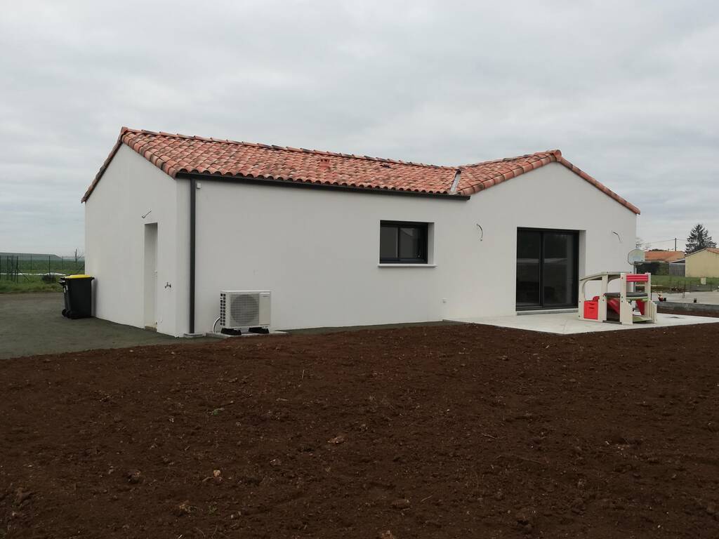 FONTAINE-2- maison traditionnelle maisons artisans réunis