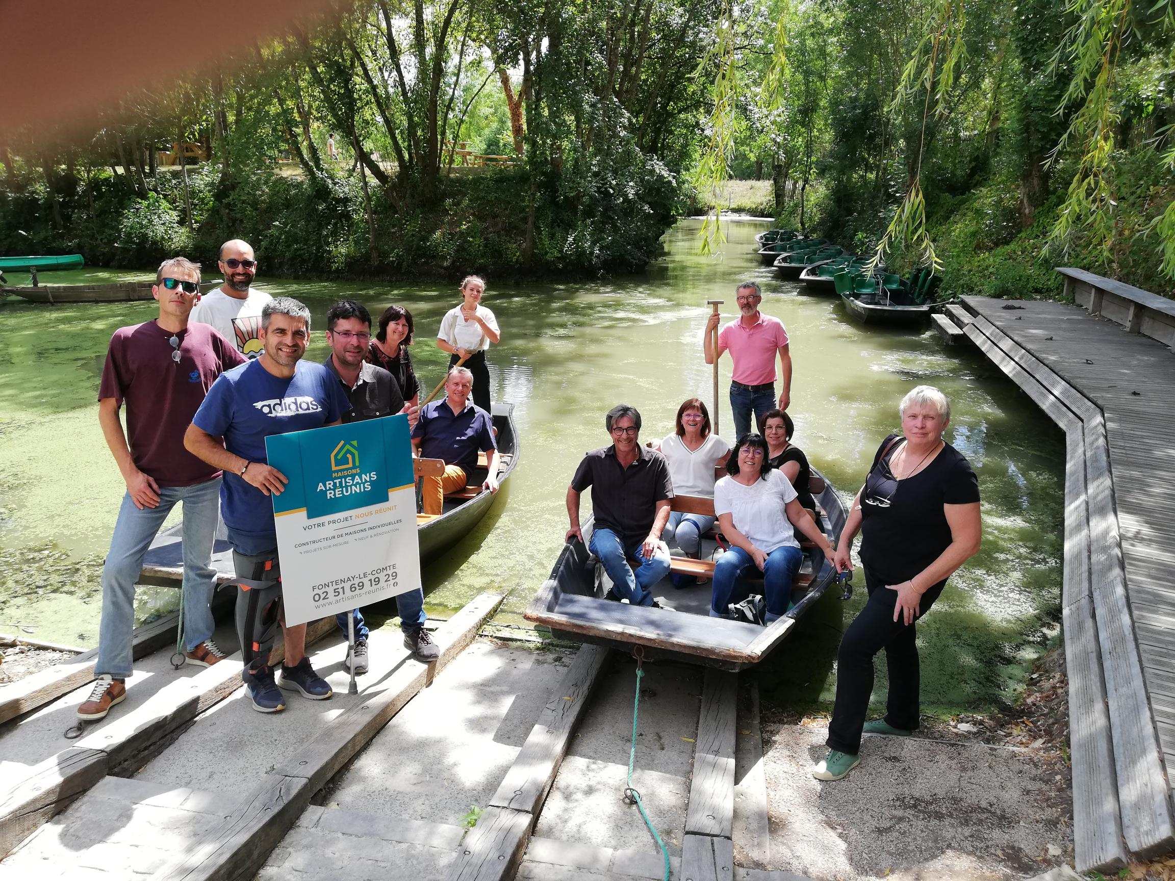 personnel-et-membre-du-groupement-maisons-artisans-reunis