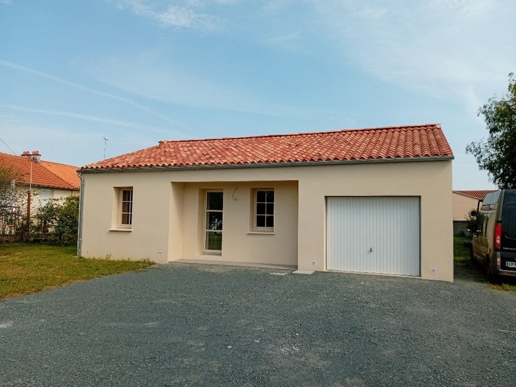 Maison traditionnelle à FLC